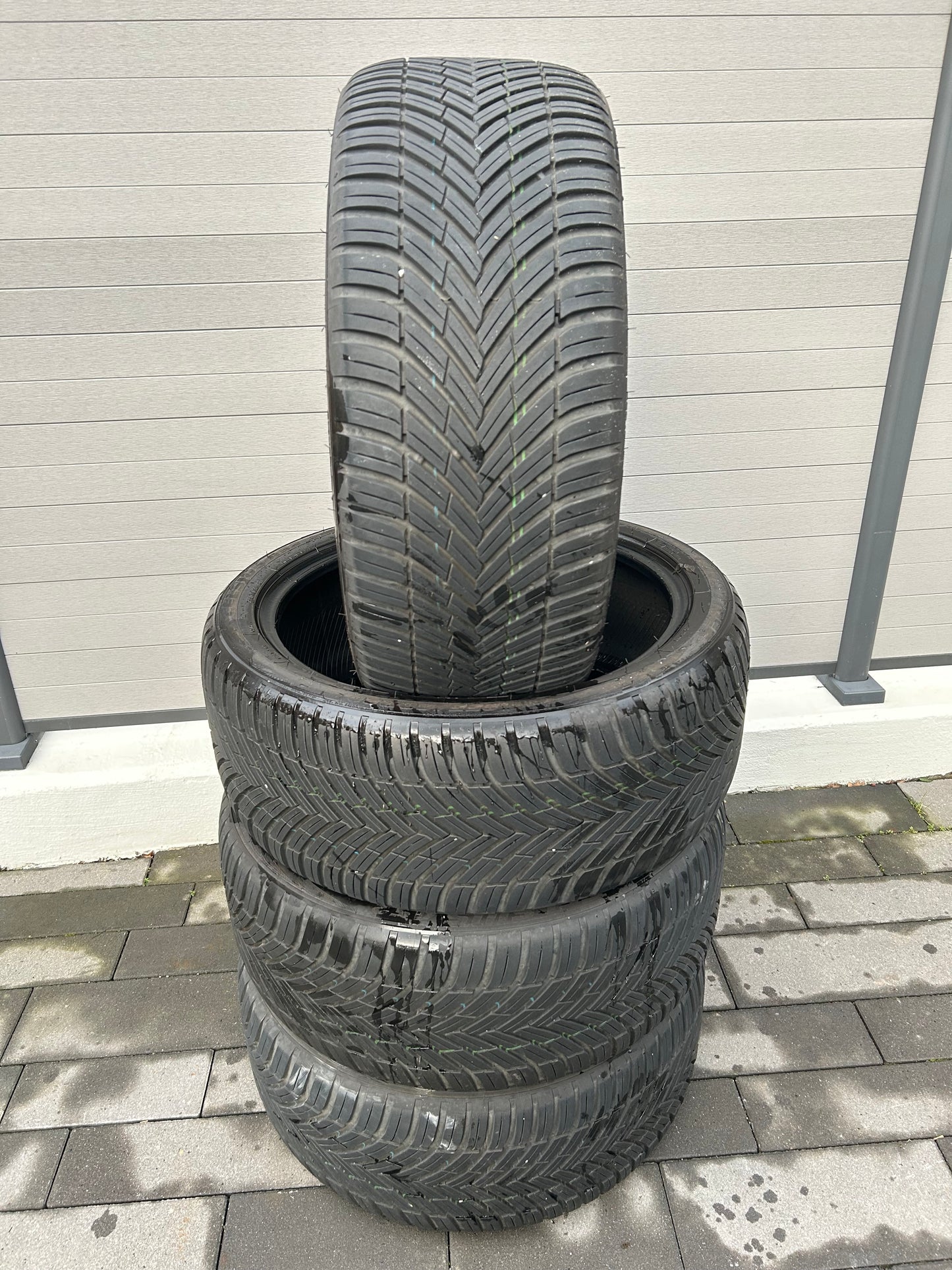 255/40 R20 101Y Toyo Allwetter Celsius AS2